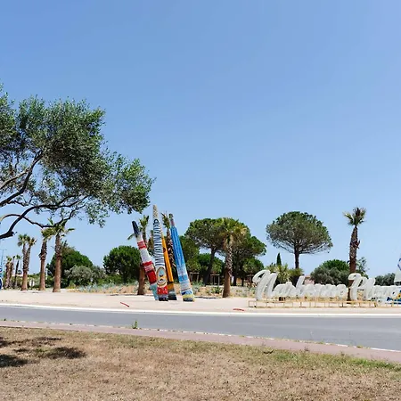 Apartment T3 Climatise, Proche Plage, Neuf, Wifi Inclus, Parking Prive - Fr-1-409-230 *