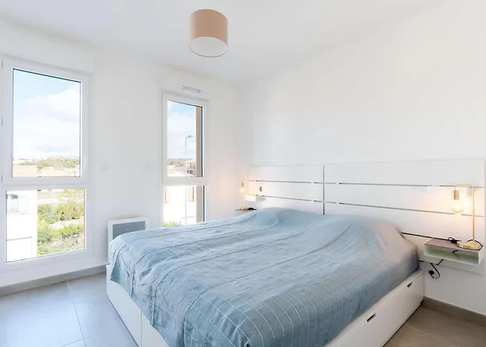 Διαμέρισμα T3 Climatise, Proche Plage, Neuf, Wifi Inclus, Parking Prive - Fr-1-409-230 *