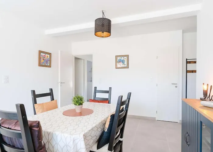 T3 Climatise, Proche Plage, Neuf, Wifi Inclus, Parking Prive - Fr-1-409-230 Ναρμπόν